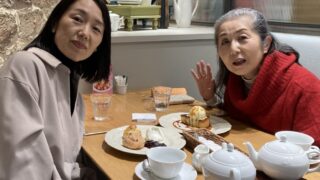 横浜支部の先輩と、心が和むお茶の時間